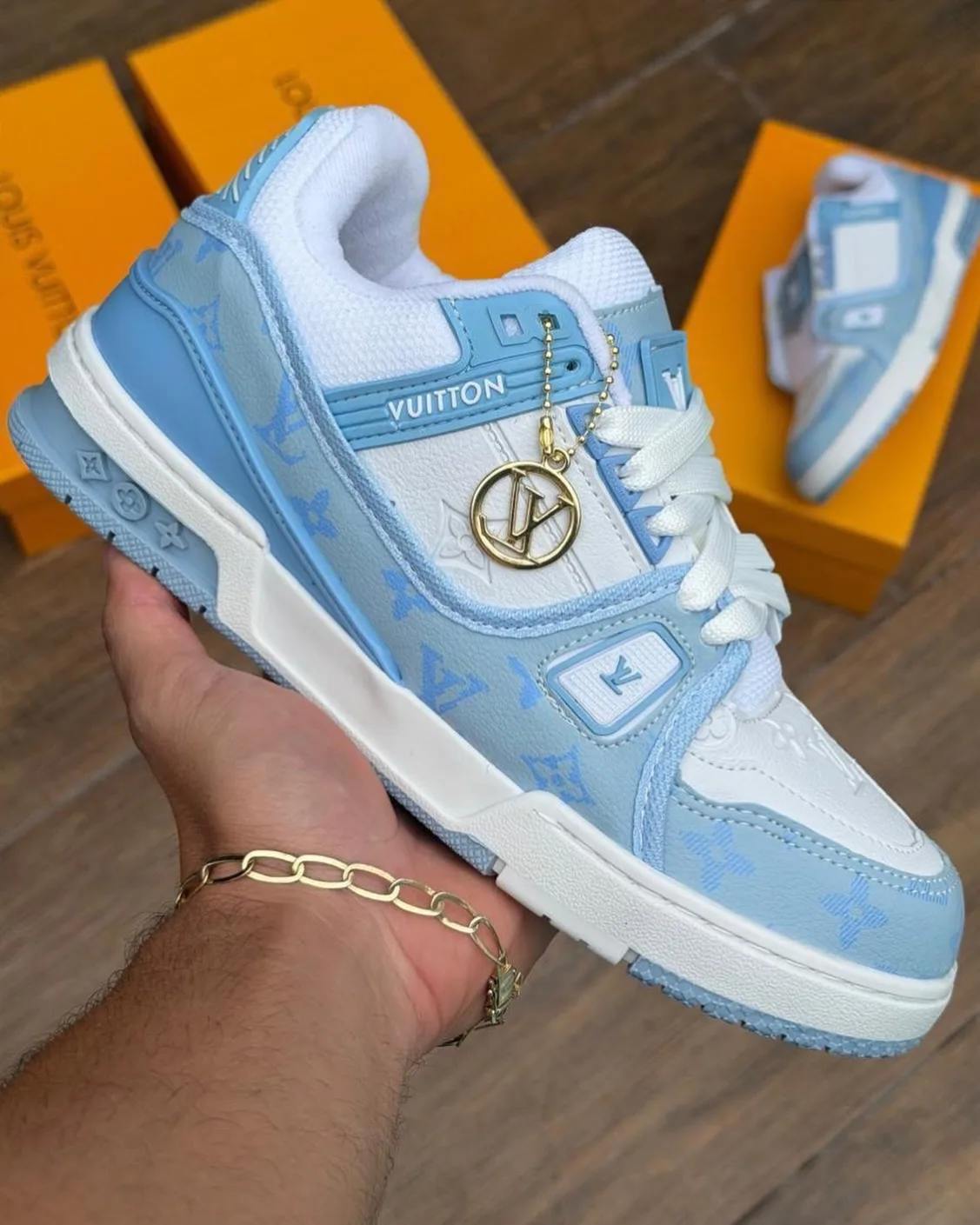 Louis Vuitton azul e branco — Louis Vuitton, KANTON