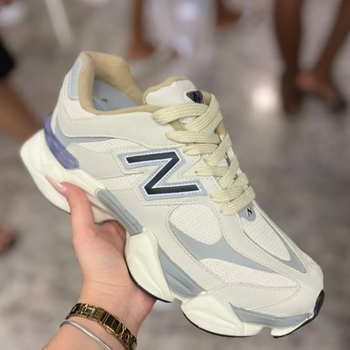 New Balance 9060 creme e cinza — New Balance, KANTON