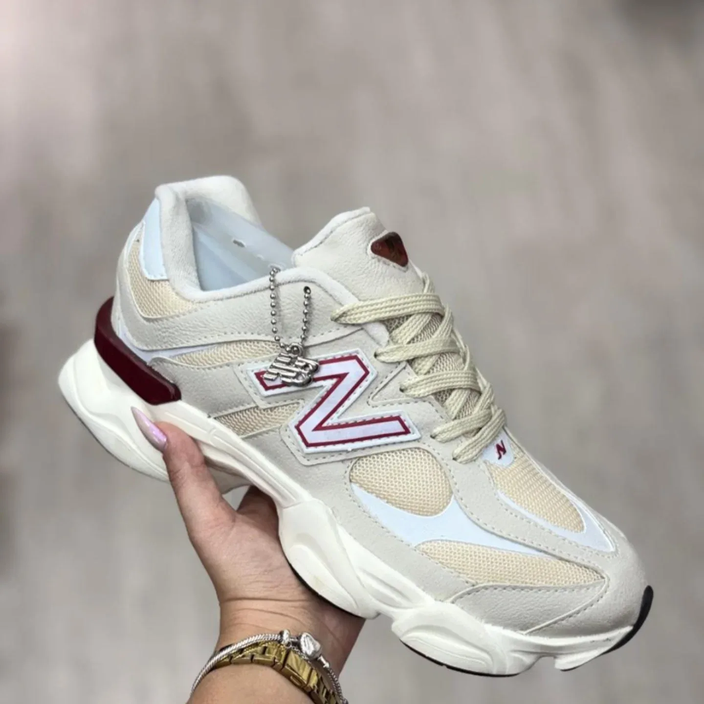 New Balance 9060 creme e vinho — New Balance, KANTON