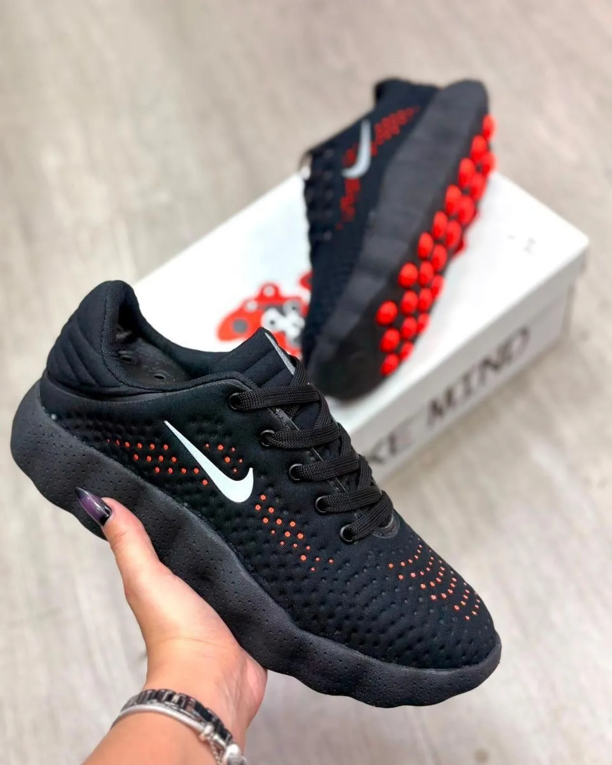 Nike Free preto e coral — Nike, KANTON