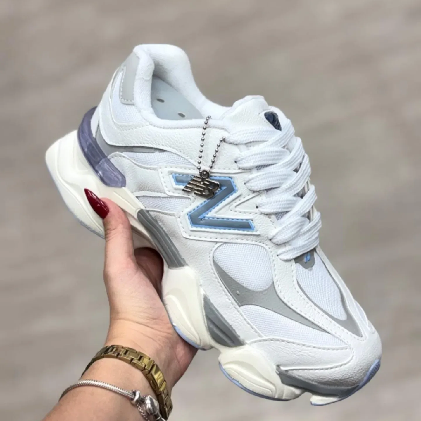 New Balance 9060 branco e cinza — New Balance, KANTON